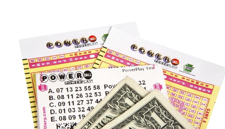 why-retailers-love-selling-powerball-tickets